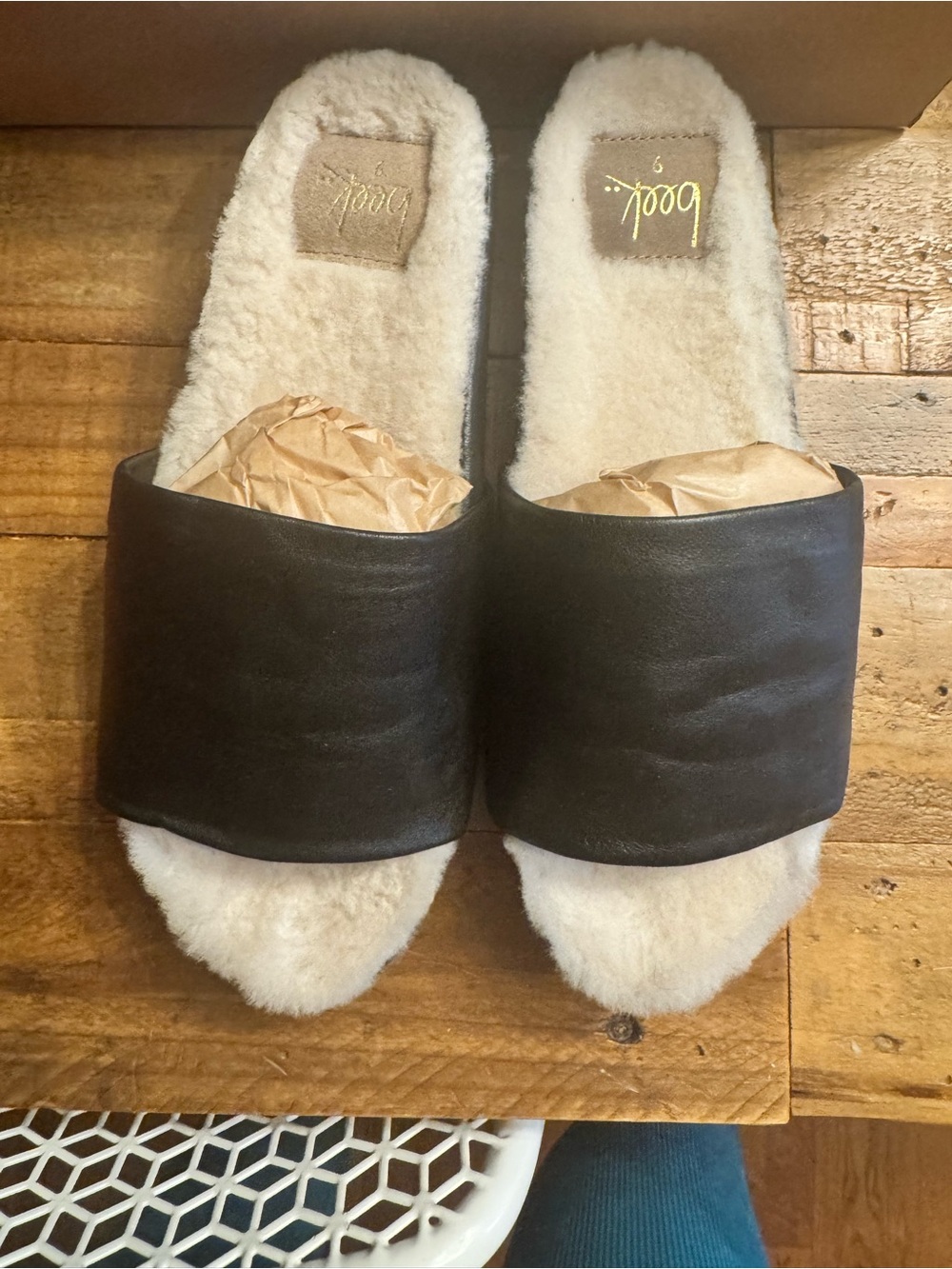 beek Women's Black Leather Slide Sandals with Cream Shearling Lining